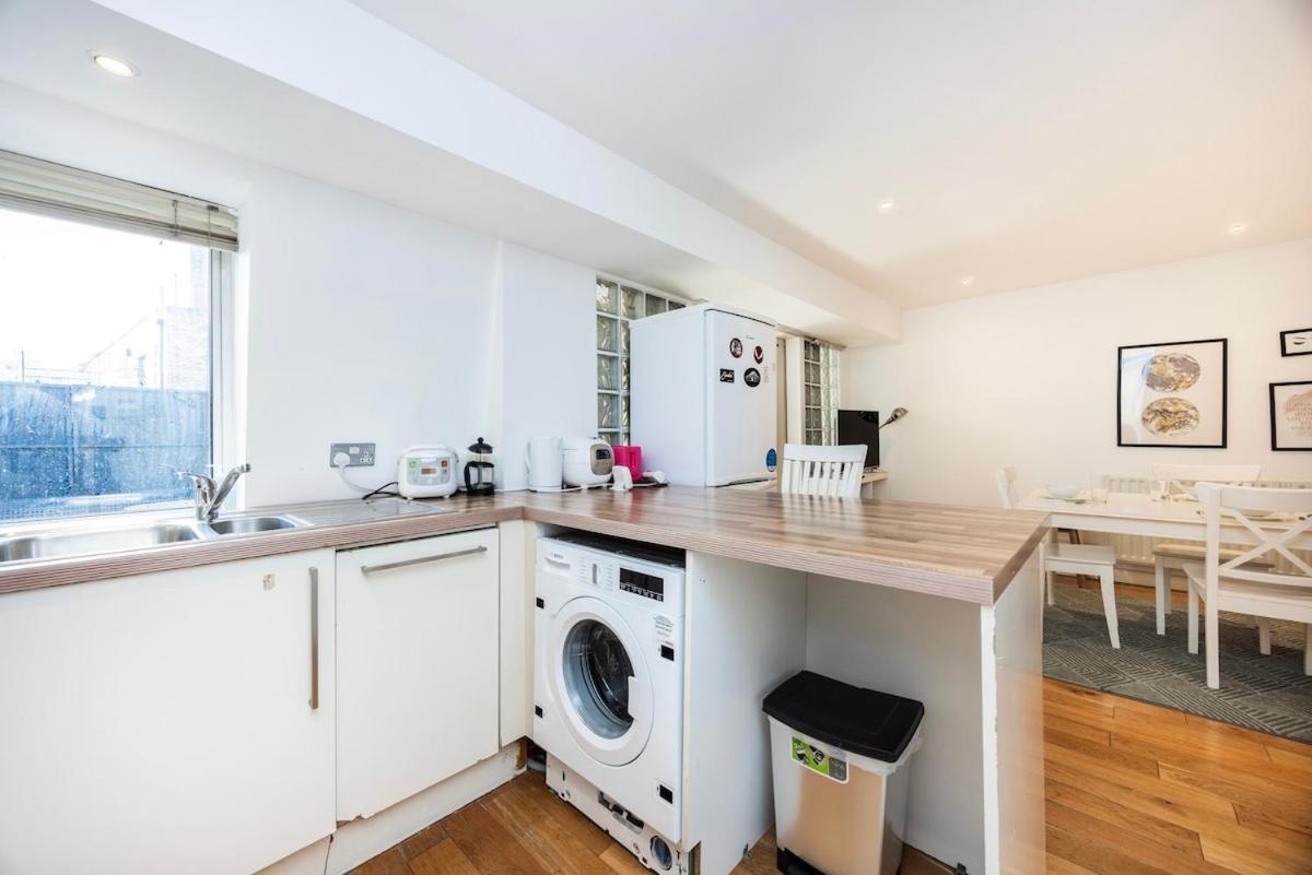 Near Kings Cross,2Bd Private Balcony, Easy Grocery London